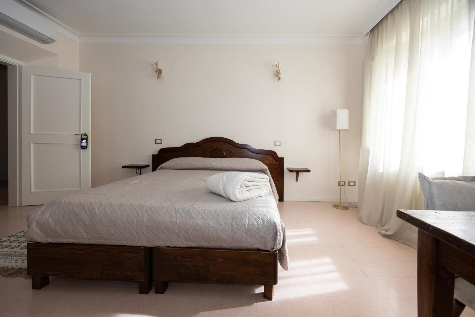 Palazzo Gessi Room And Breakfast Borghi Exterior foto
