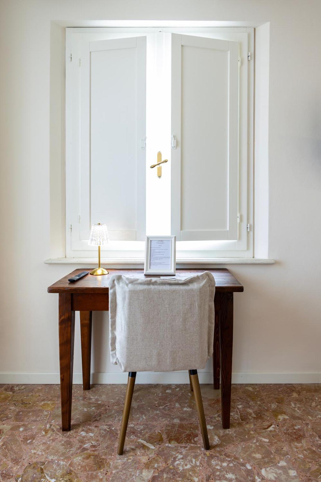 Palazzo Gessi Room And Breakfast Borghi Exterior foto